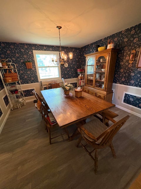 Tiny photo for 410 Inglenook Place, Angola, IN 46703 (MLS # 202637779)