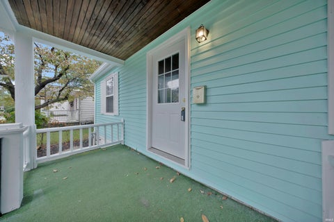 Tiny photo for 1011 Jefferson Avenue, Evansville, IN 47714 (MLS # 202633472)