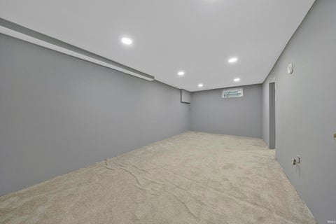 Tiny photo for 1011 Jefferson Avenue, Evansville, IN 47714 (MLS # 202633472)