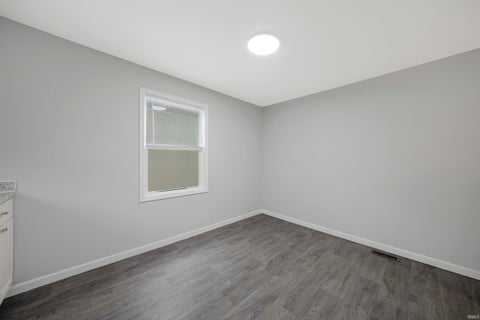 Tiny photo for 1011 Jefferson Avenue, Evansville, IN 47714 (MLS # 202633472)