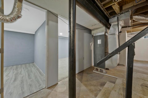 Tiny photo for 1011 Jefferson Avenue, Evansville, IN 47714 (MLS # 202633472)