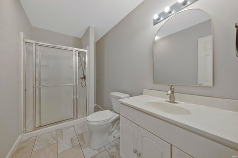 Tiny photo for 1011 Jefferson Avenue, Evansville, IN 47714 (MLS # 202633472)