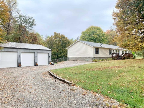 Photo of 8620 W Evans Road, Bloomington, IN 47403 (MLS # 202640441)
