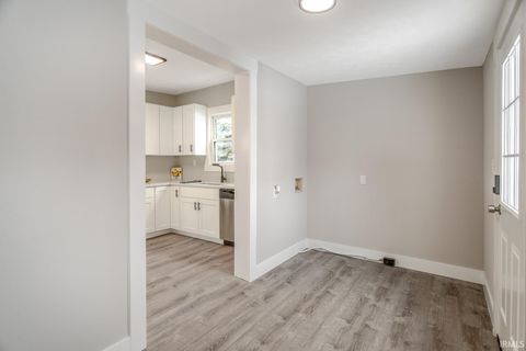 Tiny photo for 2024 Stillwell Street, Lafayette, IN 47904 (MLS # 202548227)