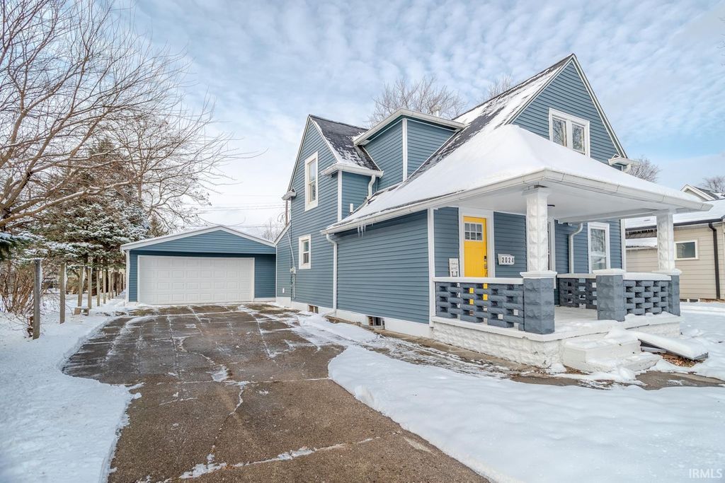 Photo of 2024 Stillwell Street, Lafayette, IN 47904 (MLS # 202548227)