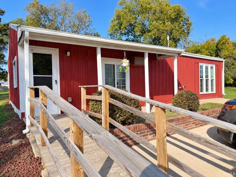 Tiny photo for 1638 S 50 E, Winamac, IN 46996 (MLS # 202644029)