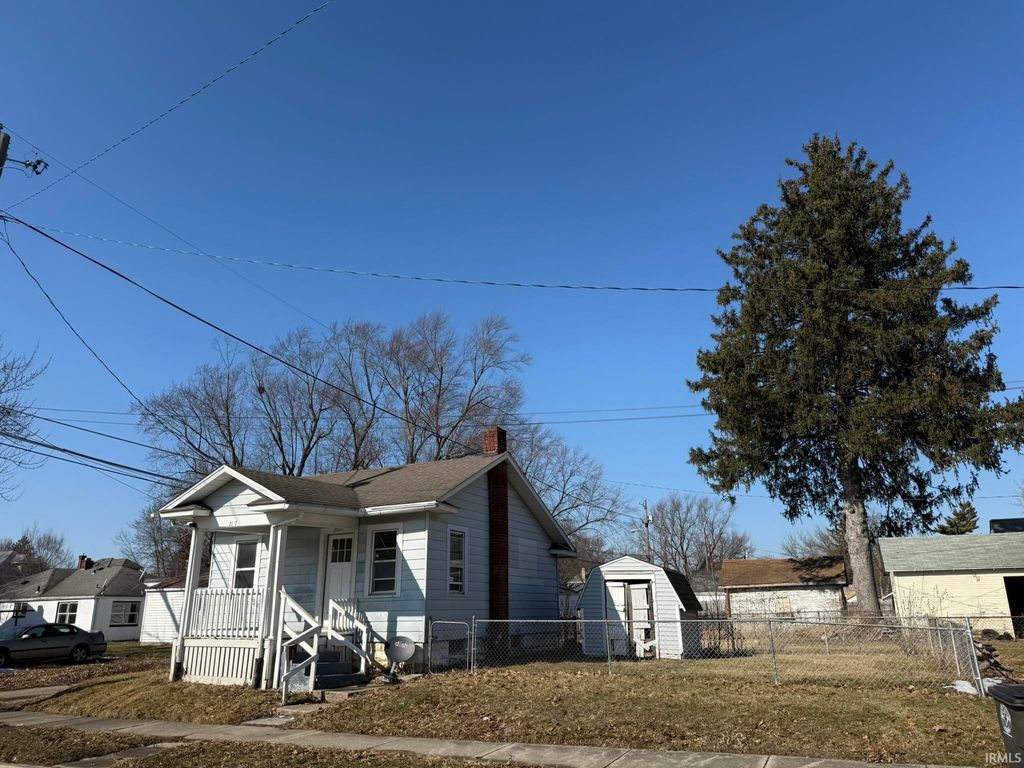 Photo of 2117 Eckart Street, Fort Wayne, IN 46806 (MLS # 202604733)