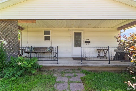 Tiny photo for 628 S Prince Street, Princeton, IN 47670 (MLS # 202625773)