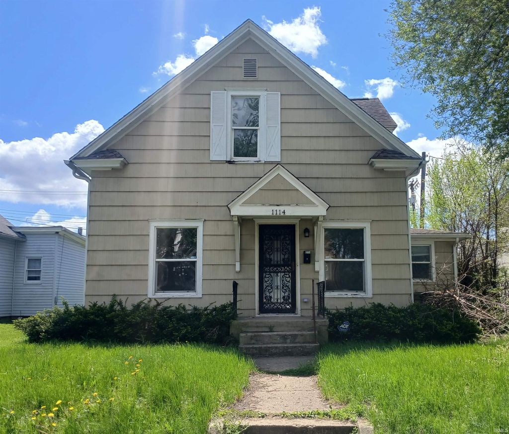 Photo of 1114 E Bowman Street, South Bend, IN 46613 (MLS # 202614555)