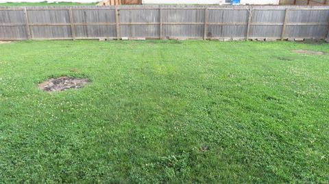 Tiny photo for 386 W 300 NORTH Road, Kokomo, IN 46901 (MLS # 202525015)