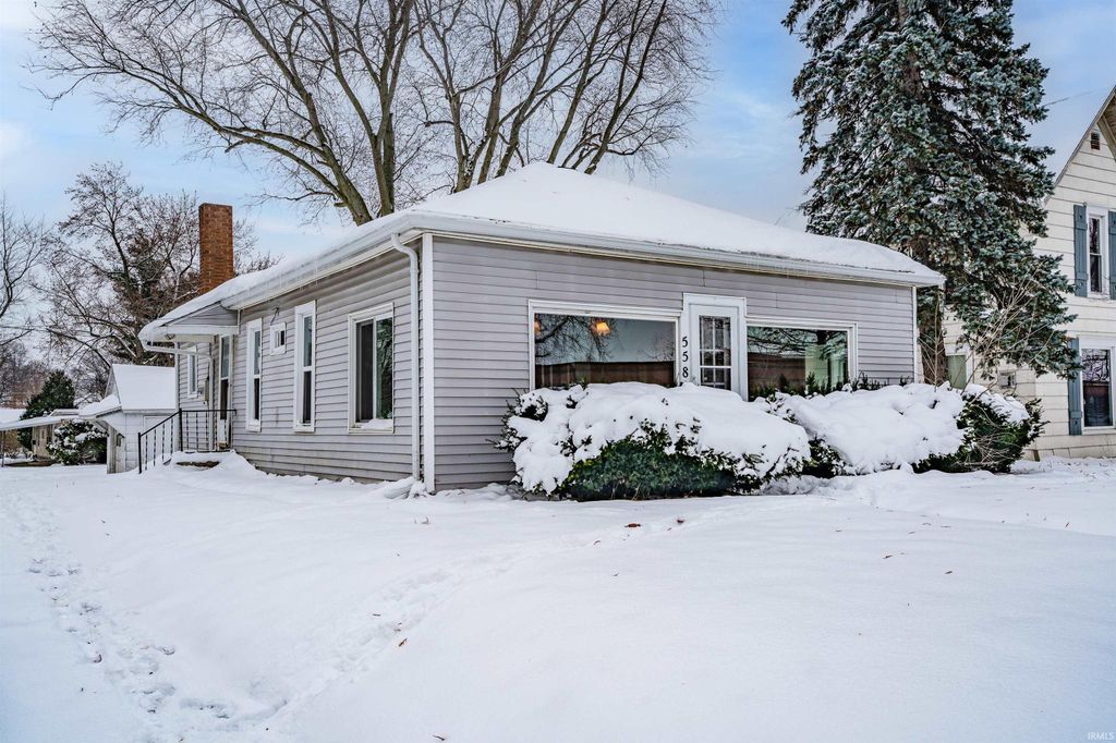 Photo of 558 N Riley Street, Kendallville, IN 46755 (MLS # 202548293)