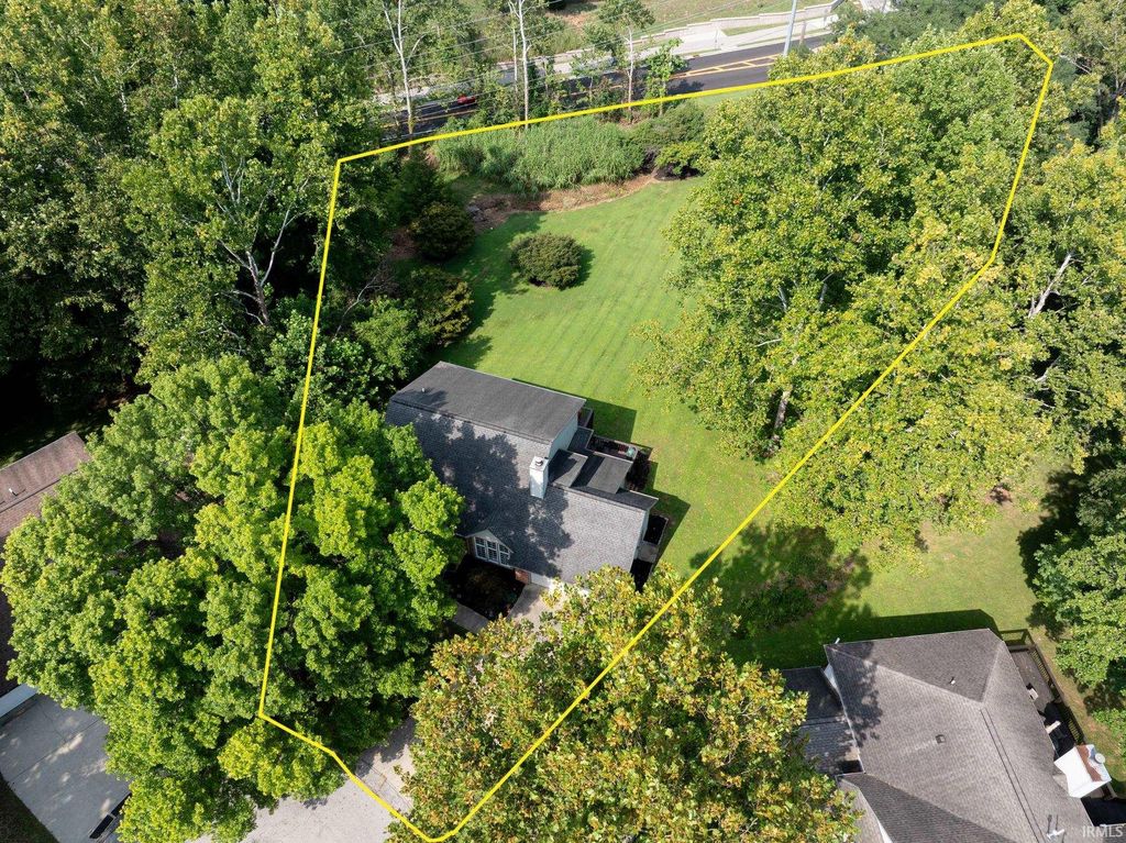 Photo of 3100 S Autumn Court, Bloomington, IN 47401 (MLS # 202603886)