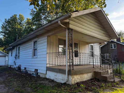 Photo of 202 E Hillside Drive, Bloomington, IN 47401 (MLS # 202636628)