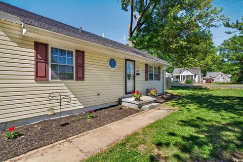 Tiny photo for 1926 Ravenswood Drive, Evansville, IN 47714 (MLS # 202618434)