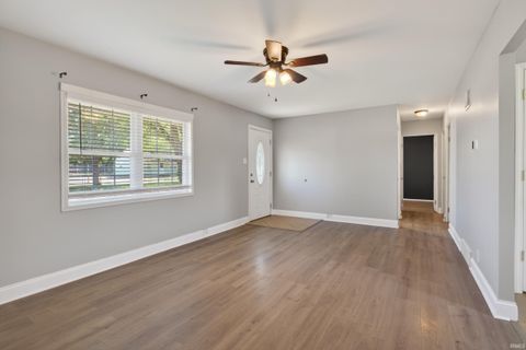 Tiny photo for 1926 Ravenswood Drive, Evansville, IN 47714 (MLS # 202618434)