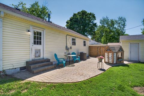 Tiny photo for 1926 Ravenswood Drive, Evansville, IN 47714 (MLS # 202618434)