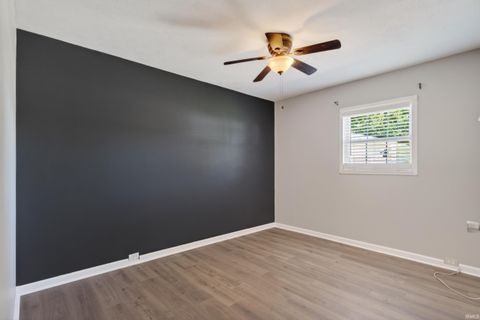 Tiny photo for 1926 Ravenswood Drive, Evansville, IN 47714 (MLS # 202618434)