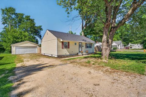Tiny photo for 1926 Ravenswood Drive, Evansville, IN 47714 (MLS # 202618434)