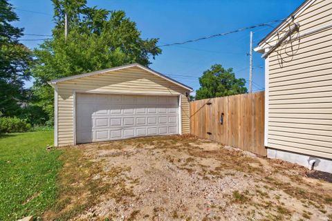Tiny photo for 1926 Ravenswood Drive, Evansville, IN 47714 (MLS # 202618434)