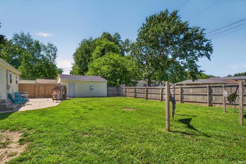 Tiny photo for 1926 Ravenswood Drive, Evansville, IN 47714 (MLS # 202618434)
