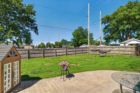 Tiny photo for 1926 Ravenswood Drive, Evansville, IN 47714 (MLS # 202618434)