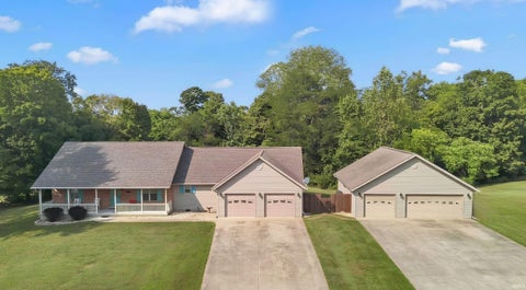 Photo of 230 New Sandpit Acres Road, Bedford, IN 47421 (MLS # 202639101)