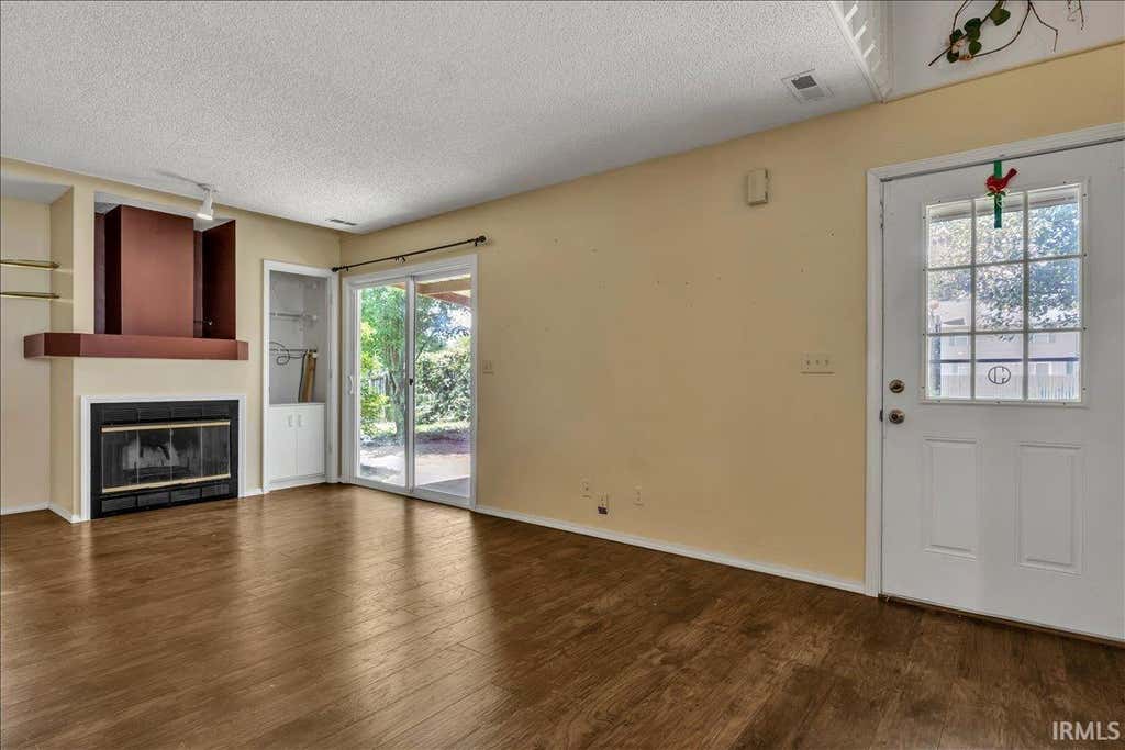 Photo of 5707 Crossfield Drive, Evansville, IN 47715 (MLS # 202627995)