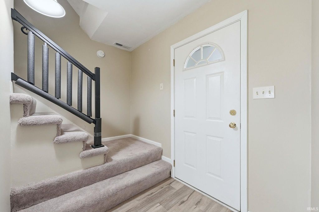 Photo of 4220 Thorton Drive, Fort Wayne, IN 46815 (MLS # 202610533)