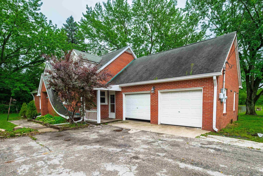 Photo of 2801 E 29th Street, Muncie, IN 47302 (MLS # 202625171)