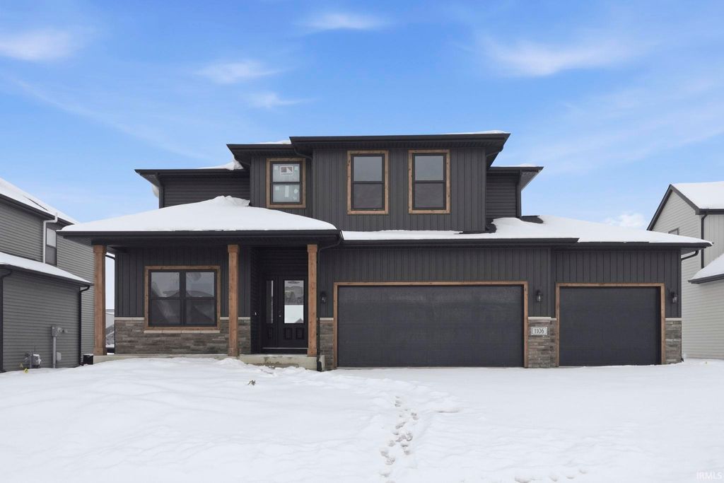 Photo of 1106 Arthur Heights Drive, Fort Wayne, IN 46818 (MLS # 202540106)