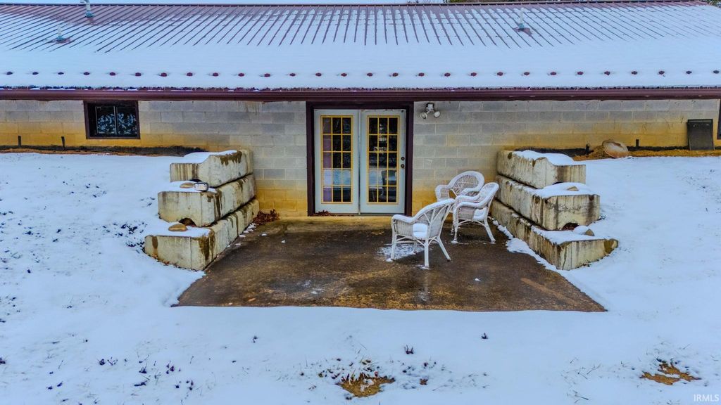 Photo of 5233 W 100 S, Wabash, IN 46992 (MLS # 202548831)