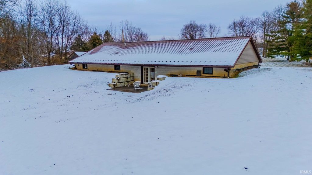 Photo of 5233 W 100 S, Wabash, IN 46992 (MLS # 202548831)