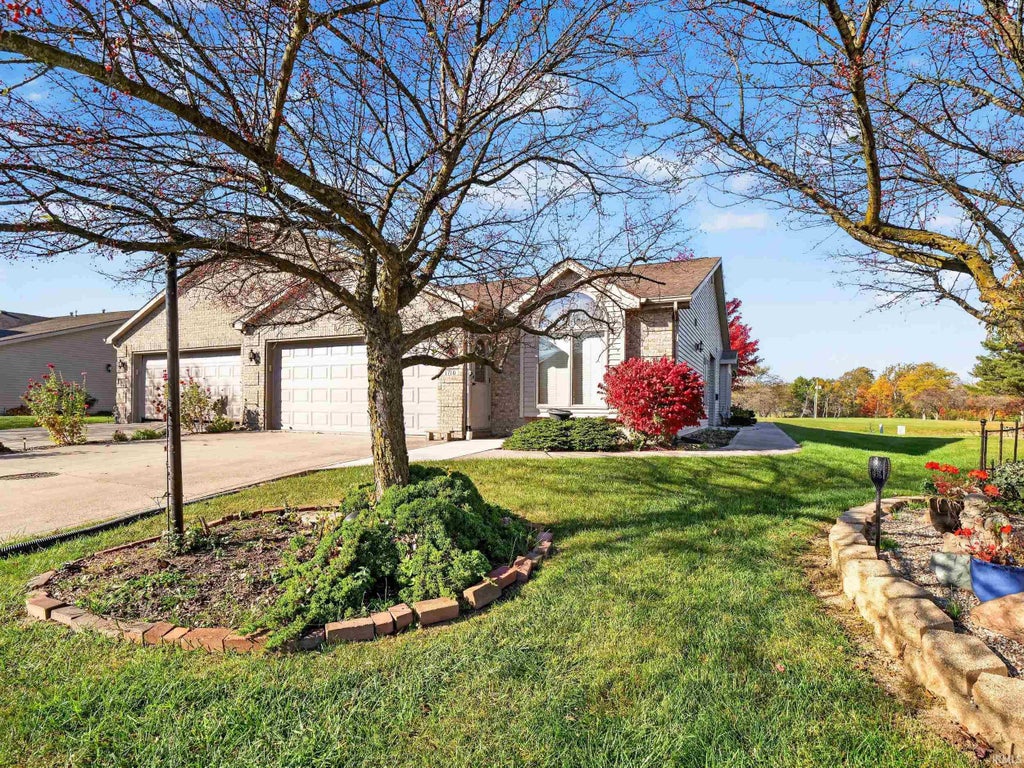 Photo of 1710 Fairway Court, Decatur, IN 46733 (MLS # 202644951)