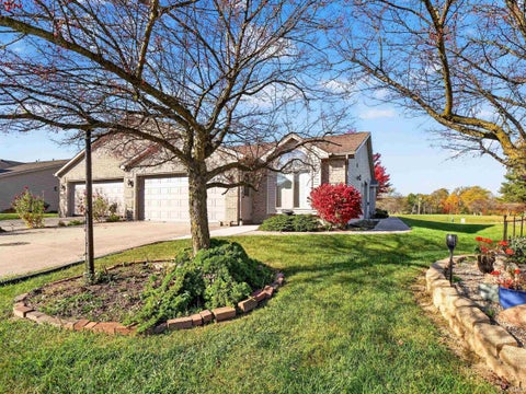Photo of 1710 Fairway Court, Decatur, IN 46733 (MLS # 202644951)