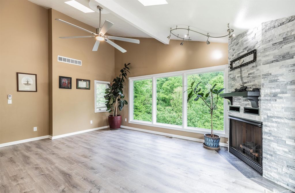 Photo of 6001 Felstead Road, Evansville, IN 47712 (MLS # 202615502)