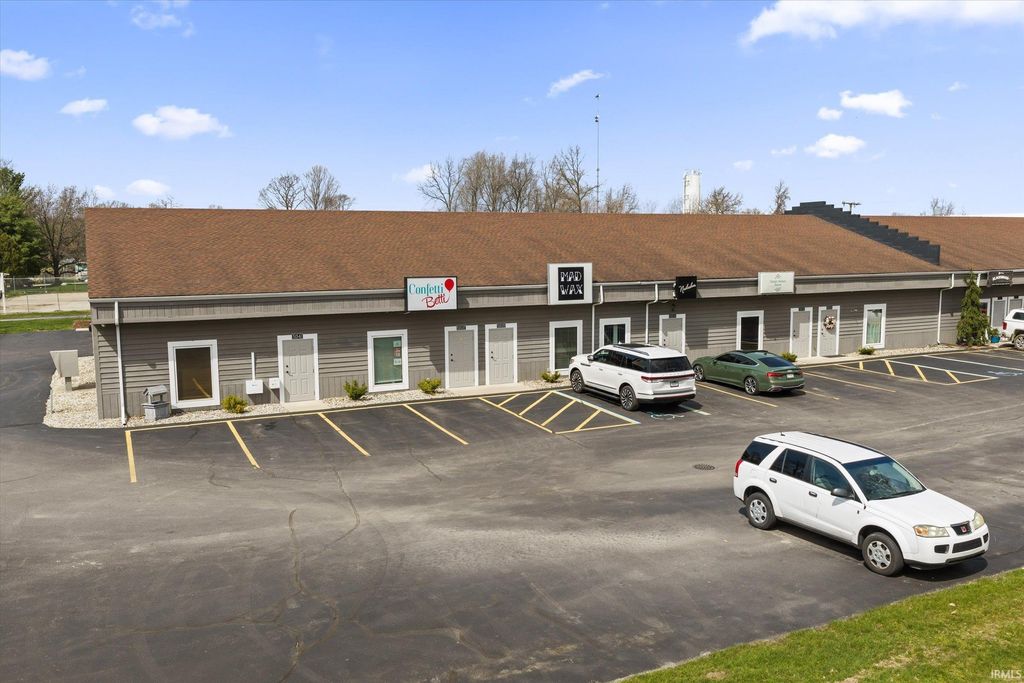 Photo of 51539 Bittersweet Road, Granger, IN 46530 (MLS # 202613094)
