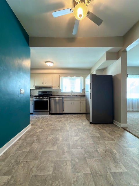 Tiny photo for 18 S 26th Street, Lafayette, IN 47905 (MLS # 202639236)