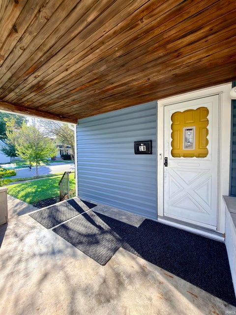 Tiny photo for 18 S 26th Street, Lafayette, IN 47905 (MLS # 202639236)