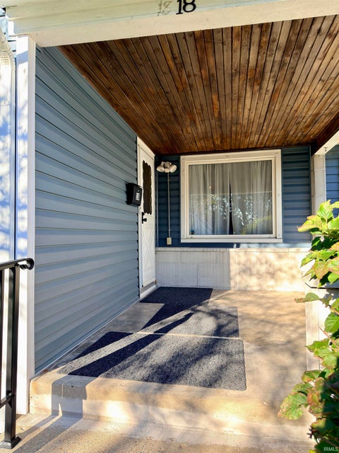 Tiny photo for 18 S 26th Street, Lafayette, IN 47905 (MLS # 202639236)