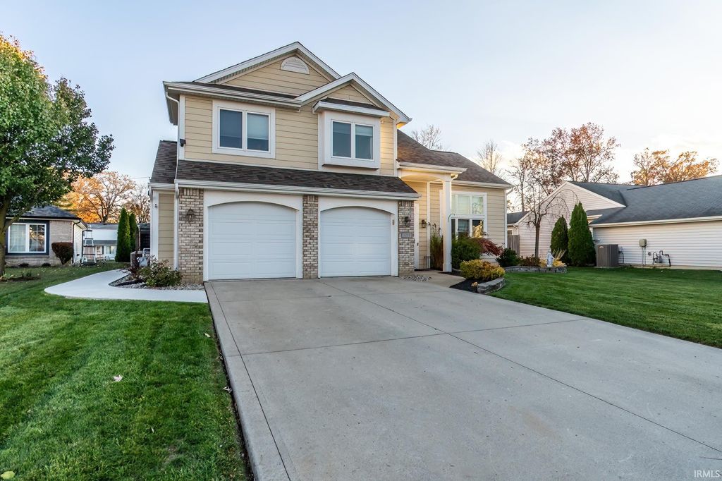 Photo of 7214 Sandyridge Place, Fort Wayne, IN 46835 (MLS # 202545056)