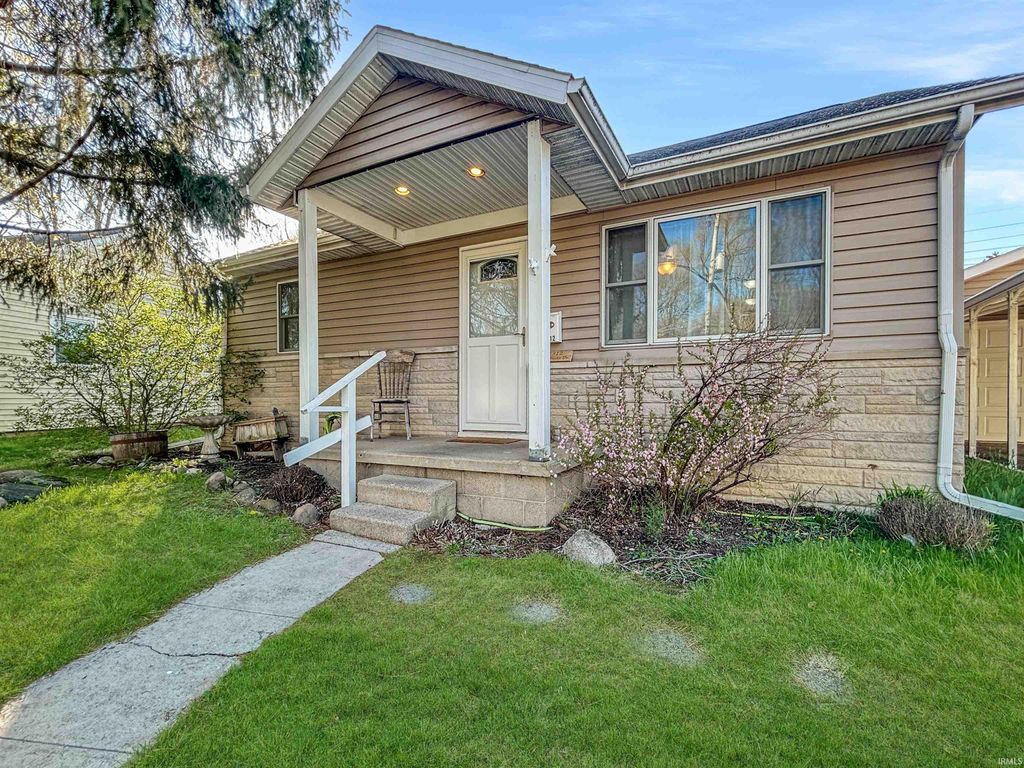 Photo of 1312 Holloway Drive, Lafayette, IN 47905 (MLS # 202611915)