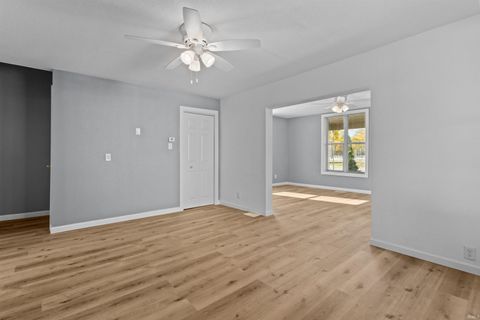 Tiny photo for 810 N WABASH Avenue, Kokomo, IN 46901 (MLS # 202544228)