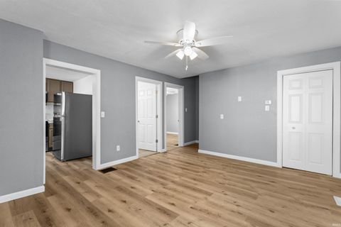 Tiny photo for 810 N WABASH Avenue, Kokomo, IN 46901 (MLS # 202544228)