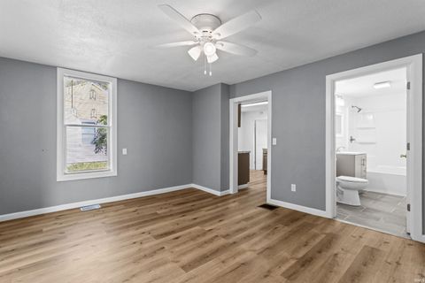 Tiny photo for 810 N WABASH Avenue, Kokomo, IN 46901 (MLS # 202544228)