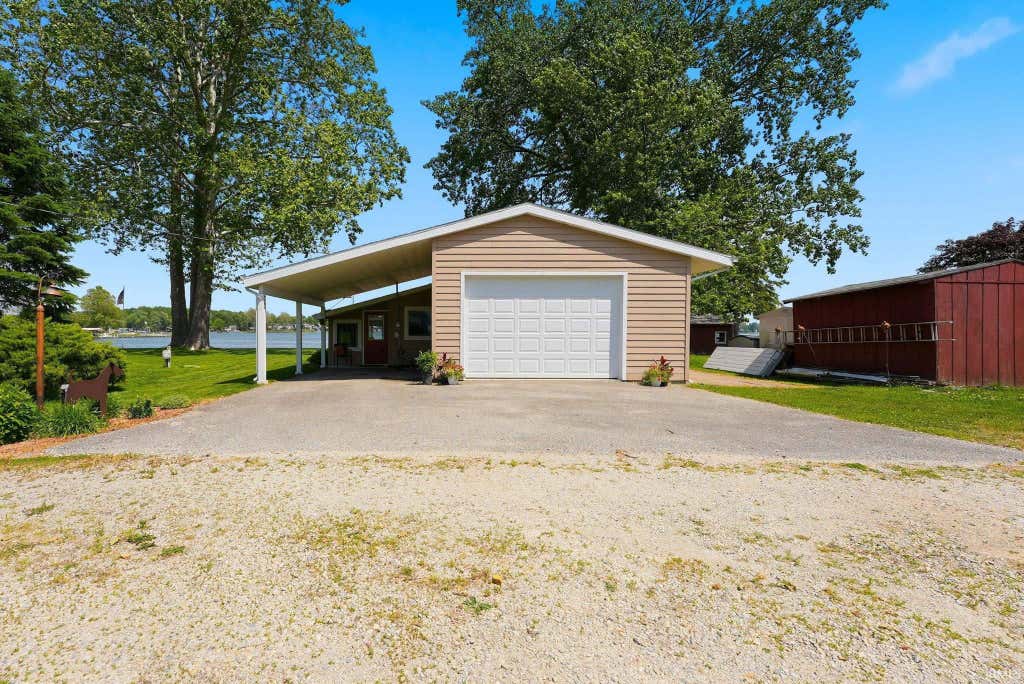 Photo of 73 EMS C28c Lane, Warsaw, IN 46582 (MLS # 202622013)