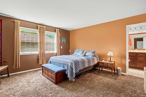 Tiny photo for 745 Heritage Lane, Warsaw, IN 46582 (MLS # 202618502)