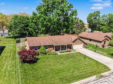 Tiny photo for 745 Heritage Lane, Warsaw, IN 46582 (MLS # 202618502)