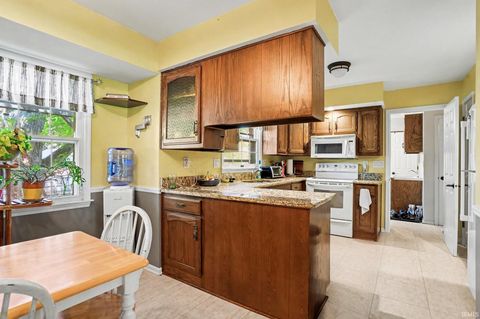 Tiny photo for 745 Heritage Lane, Warsaw, IN 46582 (MLS # 202618502)