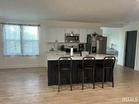 Tiny photo for 3361 Coveyville Road Rd, Bedford, IN 47421 (MLS # 202618512)