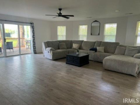Tiny photo for 3361 Coveyville Road Rd, Bedford, IN 47421 (MLS # 202618512)